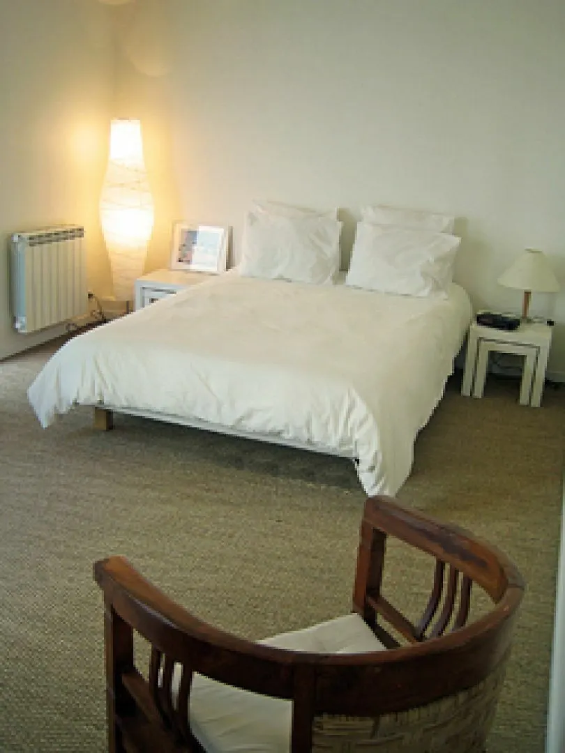 Loft Baron Bed & Breakfast *